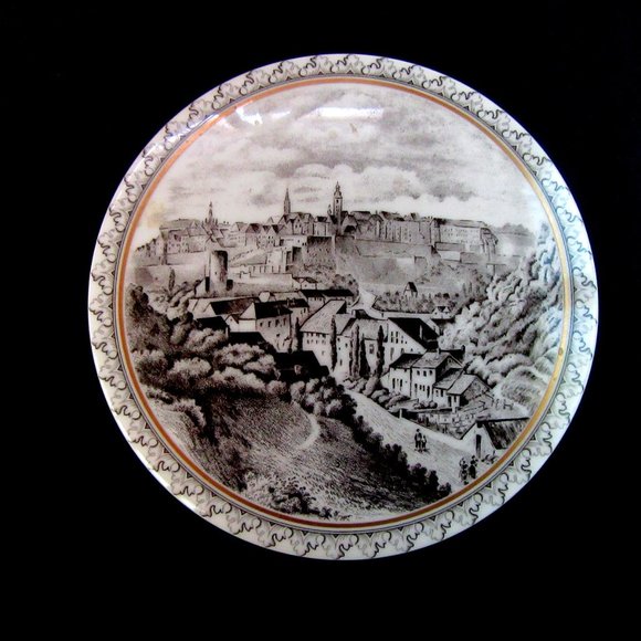 Villeroy and Boch trinket, jewelry keepsake box black & gray landscape & castle - Picture 2 of 8